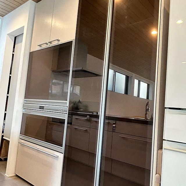 Kitchen,見せない収納,ハーフミラー,シンプルストッカー,家電タワー,LIXILキッチン,LIXIL,グレーズホワイト sumeccoの部屋