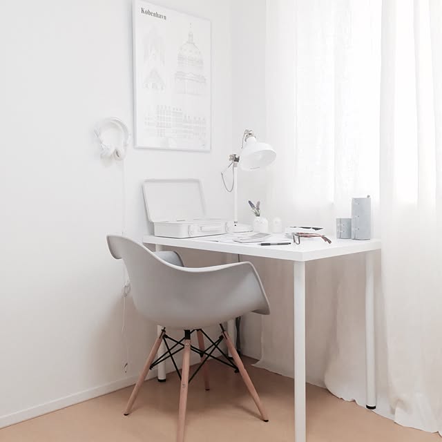 My Desk,無印良品,シンプル1番！,モノトーン,MONOTONE,ホワイト化計画,ホワイトインテリア,ベストショット,買ってよかったモノ,白黒グレー,ポスター,いつもいる場所,北欧,シンプルライフ,海外インテリアに憧れる,白黒インテリア,白黒,カーテン,リネンカーテン,ケーラー オマジオ,イームズチェアリプロダクト,IKEA,handmade,ハンドメイド,モダンデコ mkyk_w_の部屋