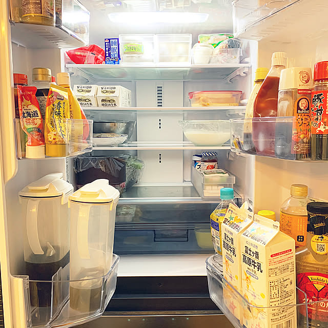暮らしのハンドブック2023,冷蔵庫収納,すっきり,シャープ,冷蔵庫,Kitchen,便利な暮らし,スマート家電,暮らしの質が上がる家電,おしゃれ家電,心地よい暮らしを楽しむ,手作りヨーグルト,生活感ありあり,冷蔵庫の中収納見直し,冷蔵庫の中,整理下手。,フレンチトースト仕込み中,ごちゃごちゃなんとかしたい,食品ロスを減らす moaの部屋