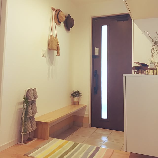 これでスッキリ 使いやすくて見栄えもいい玄関の作り方 Roomclip Mag 暮らしとインテリアのwebマガジン これでスッキリ 使いやすくて見栄えもいい玄関の作り方 Roomclip Mag 暮らしとインテリアのwebマガジン