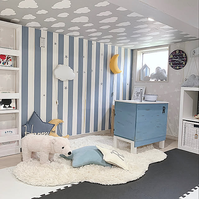 星クッション,ニトリ,手作り時計,手作りキッチン,salut!,シロクマ,雲ラグ,サンゲツ,IKEA,子どもと暮らす,Overview bon1116の部屋