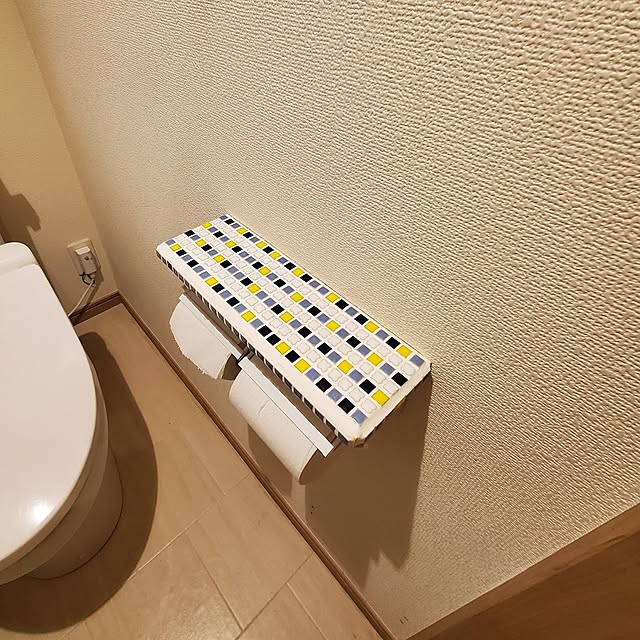 Bathroom,DIY,建て売り,建売住宅,建売でも諦めない,建売リフォーム,ときめきアイテム,コレ、DIYしたよ！,リメイク,トイレットペーパーホルダー,タイルDIY sunnyの部屋