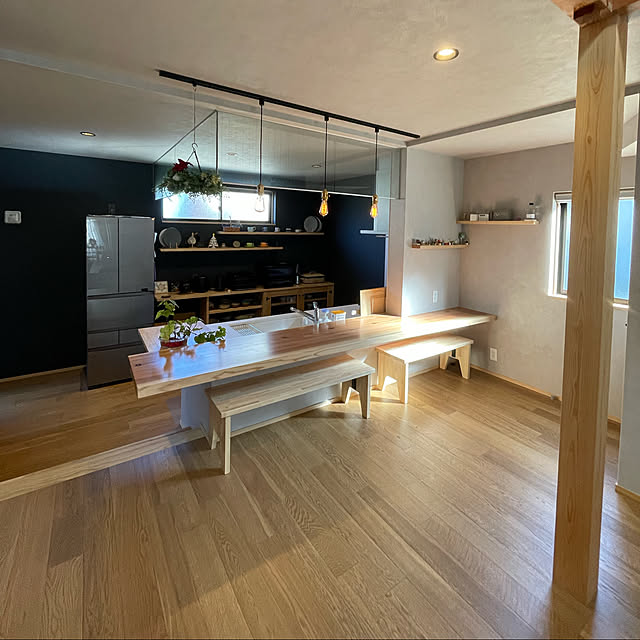 「一枚板のカウンターから魅せる、上質ナチュラルなカフェ風キッチン」 by yuki.iさん