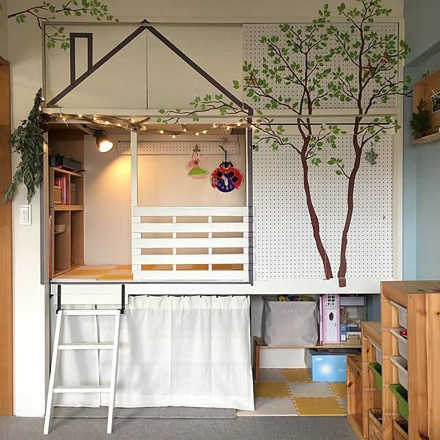 イメージは森の中の「秘密基地」☆押し入れを改造したキッズスペース by takaさん