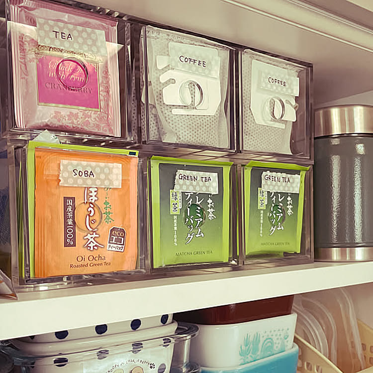 隠すだけじゃもったいない！無印良品のアクリル収納で見せる楽しさを発見