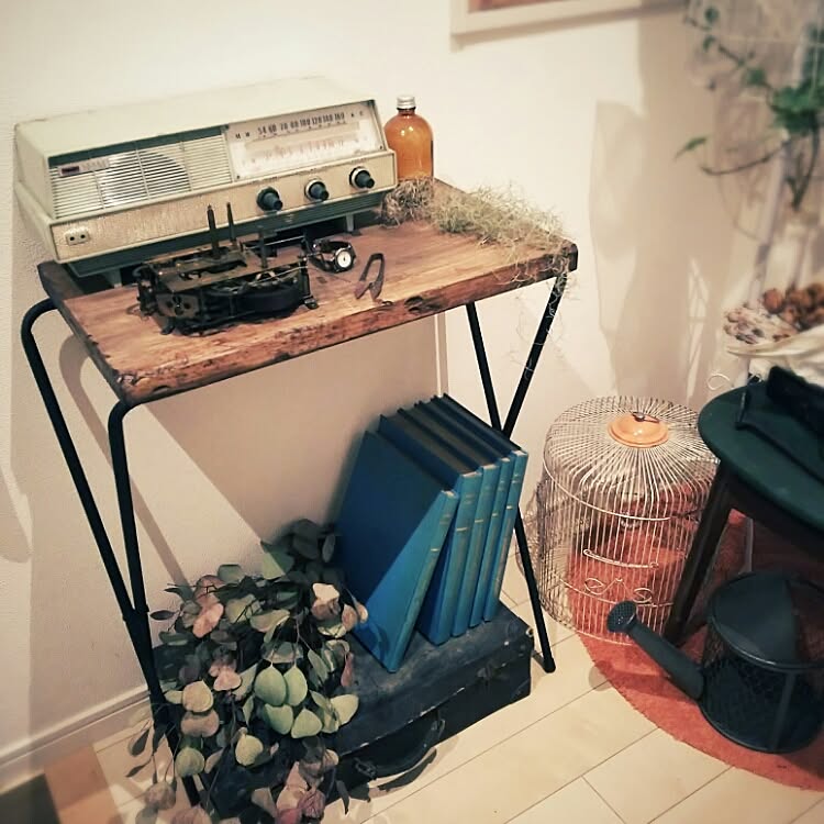 シンプルなまな板をリメイクして自分好みのインテリアにチェンジ Roomclip Mag 暮らしとインテリアのwebマガジン