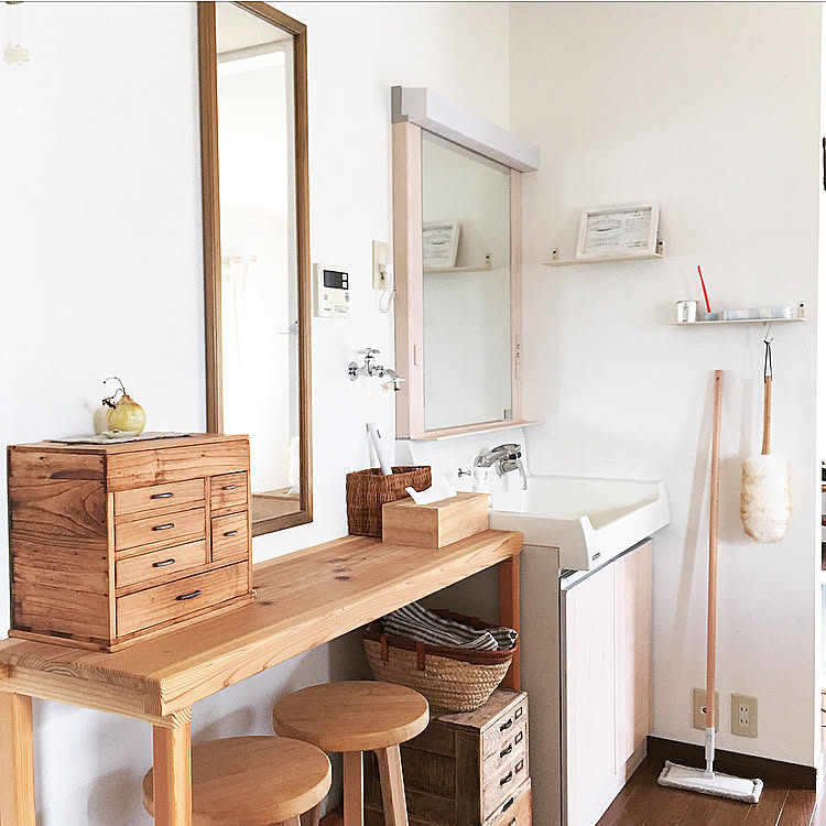 細かい所もサッパリと ホコリを出さない ためないコツ Roomclip Mag 暮らしとインテリアのwebマガジン