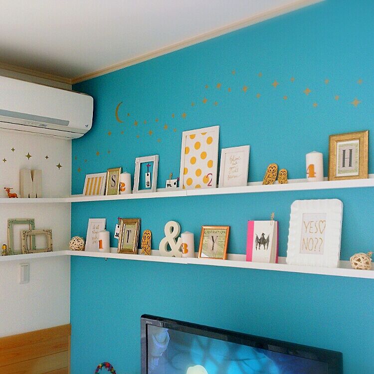 壁紙 ファブリックで可愛く 子供部屋のカラーコーディネート例 Roomclip Mag 暮らしとインテリアのwebマガジン