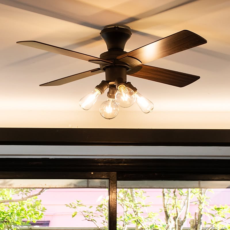 シーリングライト 照明 おしゃれ シーリングファン シーリングファンライト 4灯 リビング ダイニング 寝室 北欧 インダストリアル 照明器具 ブラック ベージュ 8畳 木目 Irltus イルタスのレビュー クチコミとして参考になる投稿3枚