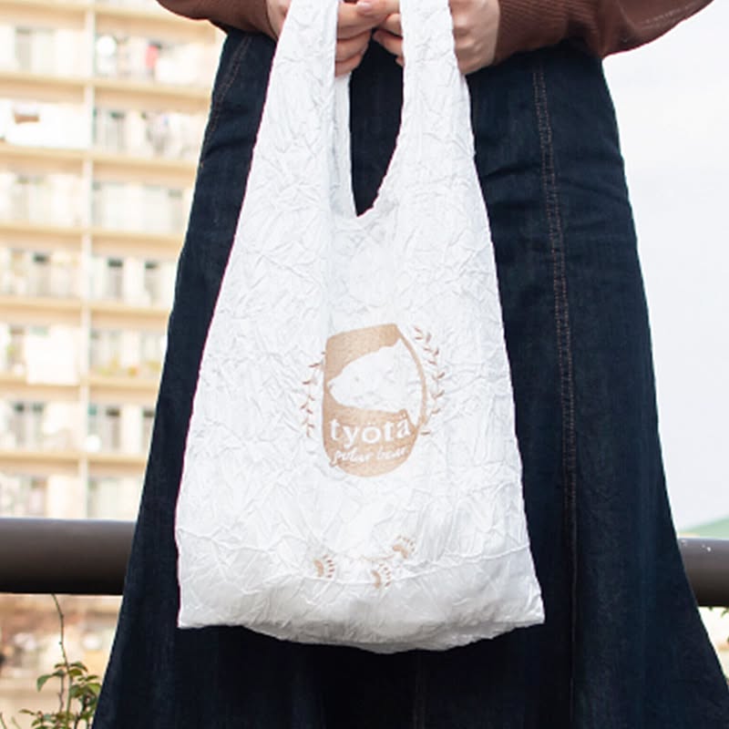 シロクマ エコバッグ バッグ おしゃれ 折りたたみ コンパクト レジ袋 マチ広 巾着 買い物袋 買い物バッグ ショッピングバッグ しろくま ポーラーベア 刺繍 ベージュ Tyota チョッタ シワエコ 通販 Roomclipショッピング シロクマ エコバッグ バッグ おしゃれ 折りたたみ コンパクト レジ袋 マチ広 巾着 買い物袋 買い物バッグ ショッピングバッグ しろくま ポーラーベア 刺繍 ベージュ Tyota チョッタ シワエコ 通販 Roomclipショッピング