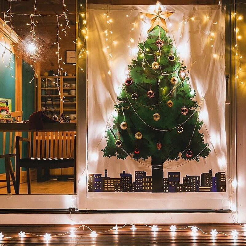 クリスマスツリータペストリー：ユ・スジの写真