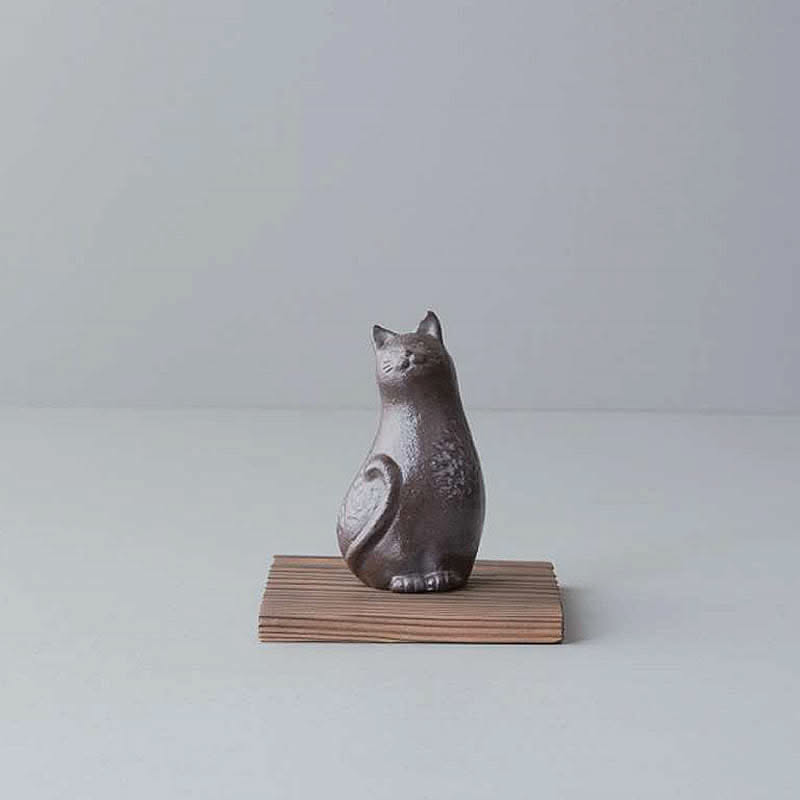 猫のお香立て 猫グッズ お香 猫 にゃんこ Cat 猫好き プレゼント 置物 博鳳堂 炭谷三郎商店 和モダン 伝統工芸 鉄 通販 Roomclipショッピング