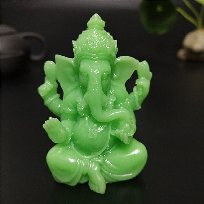 翡翠 彫り物 骨董品 縁起物 厄祓い（翡翠色 ガネーシャ 緑