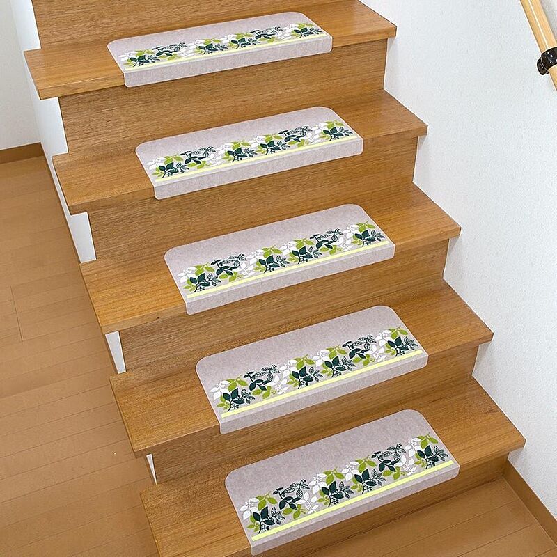 足元見やすい階段マット　